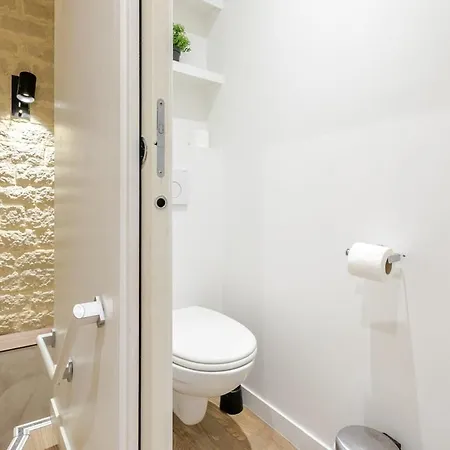 Pratique Pour 6 Personnes 2ème Parigi